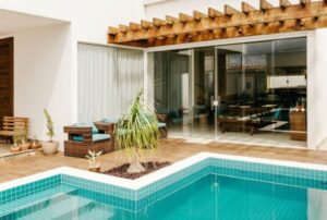 Stunning Design Ideas to Complement a Pool Space